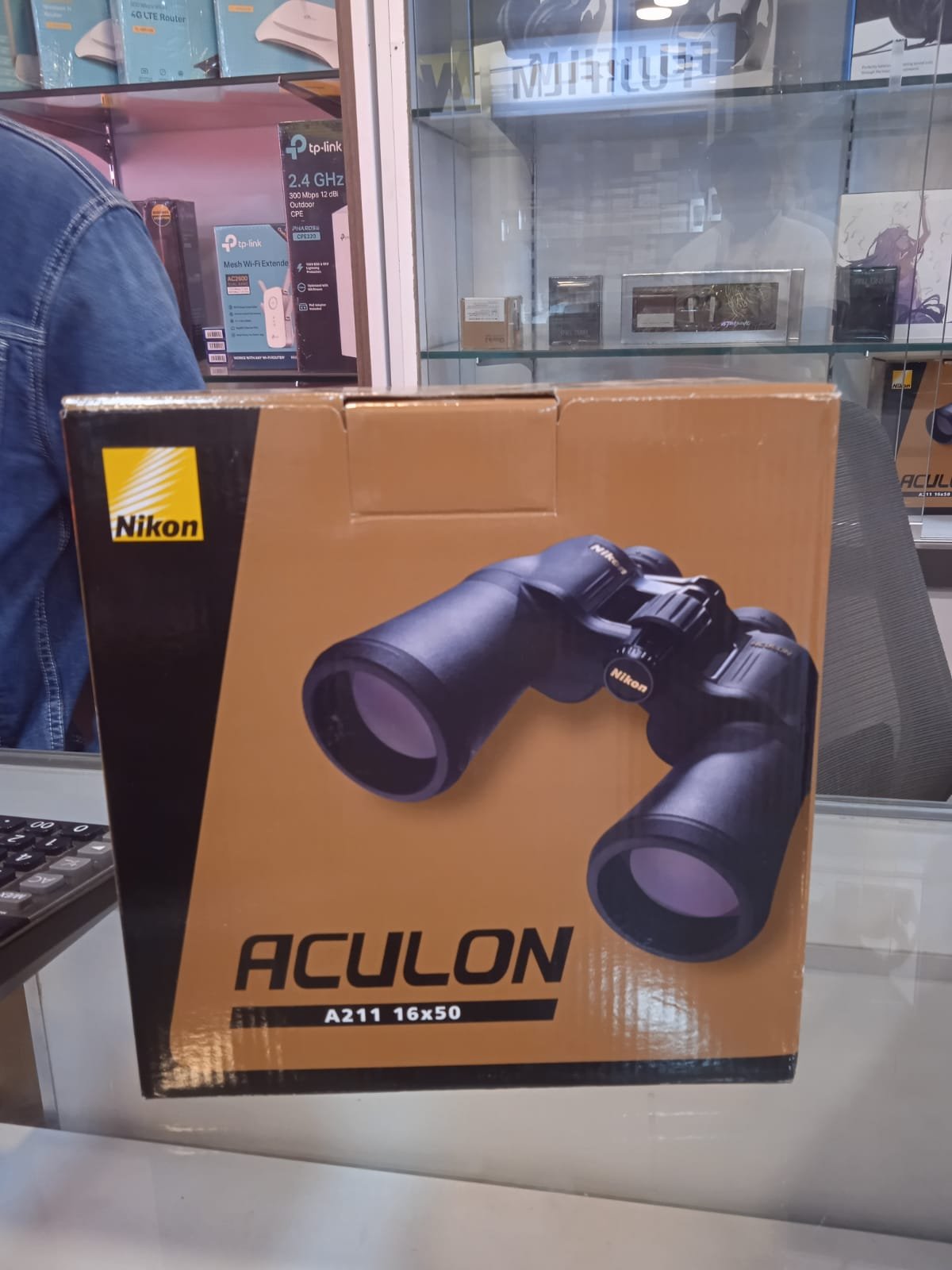 Nikon Aculon A211 16x50 Binoculars - Image 3